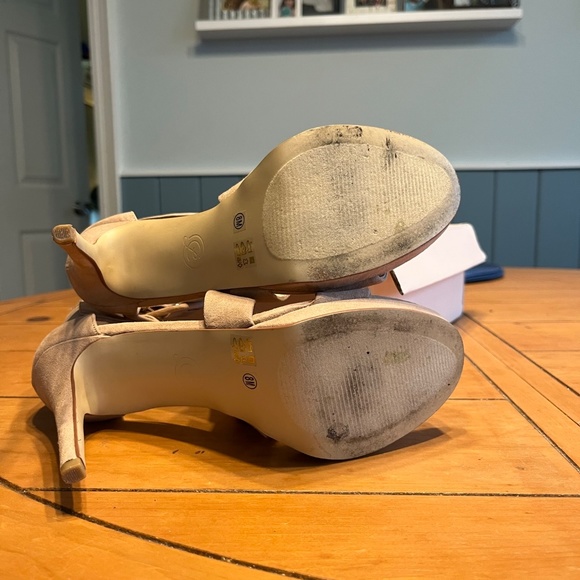 Chinese Laundry platform heels size 8 - Picture 5 of 6